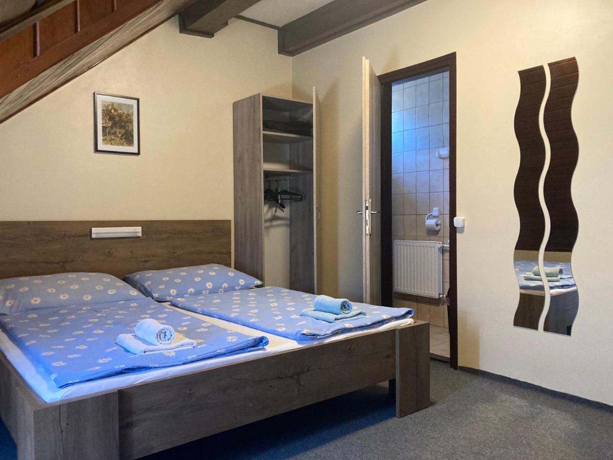 Farkas Vendeghaz Hotel Sopron Eksteriør billede