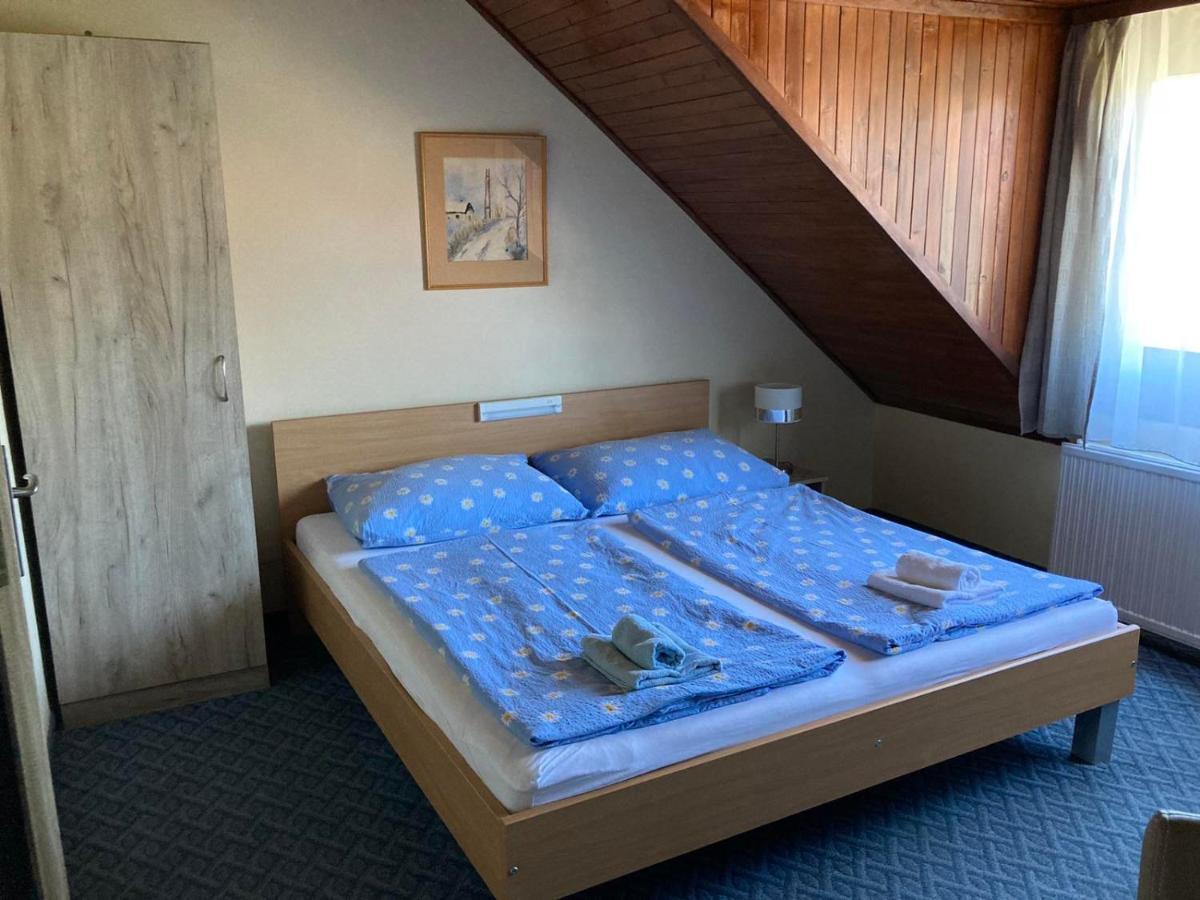 Farkas Vendeghaz Hotel Sopron Eksteriør billede