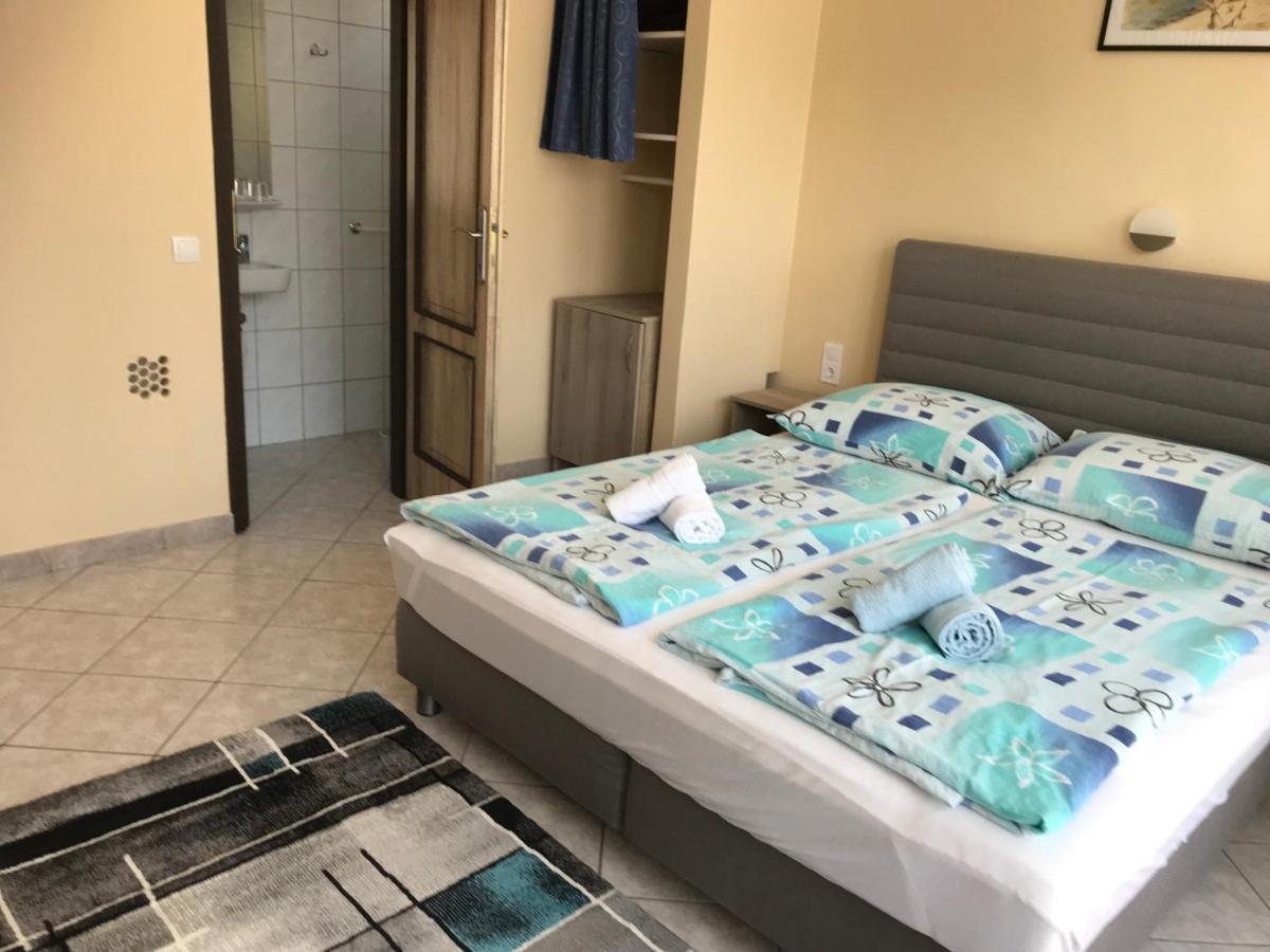 Farkas Vendeghaz Hotel Sopron Eksteriør billede