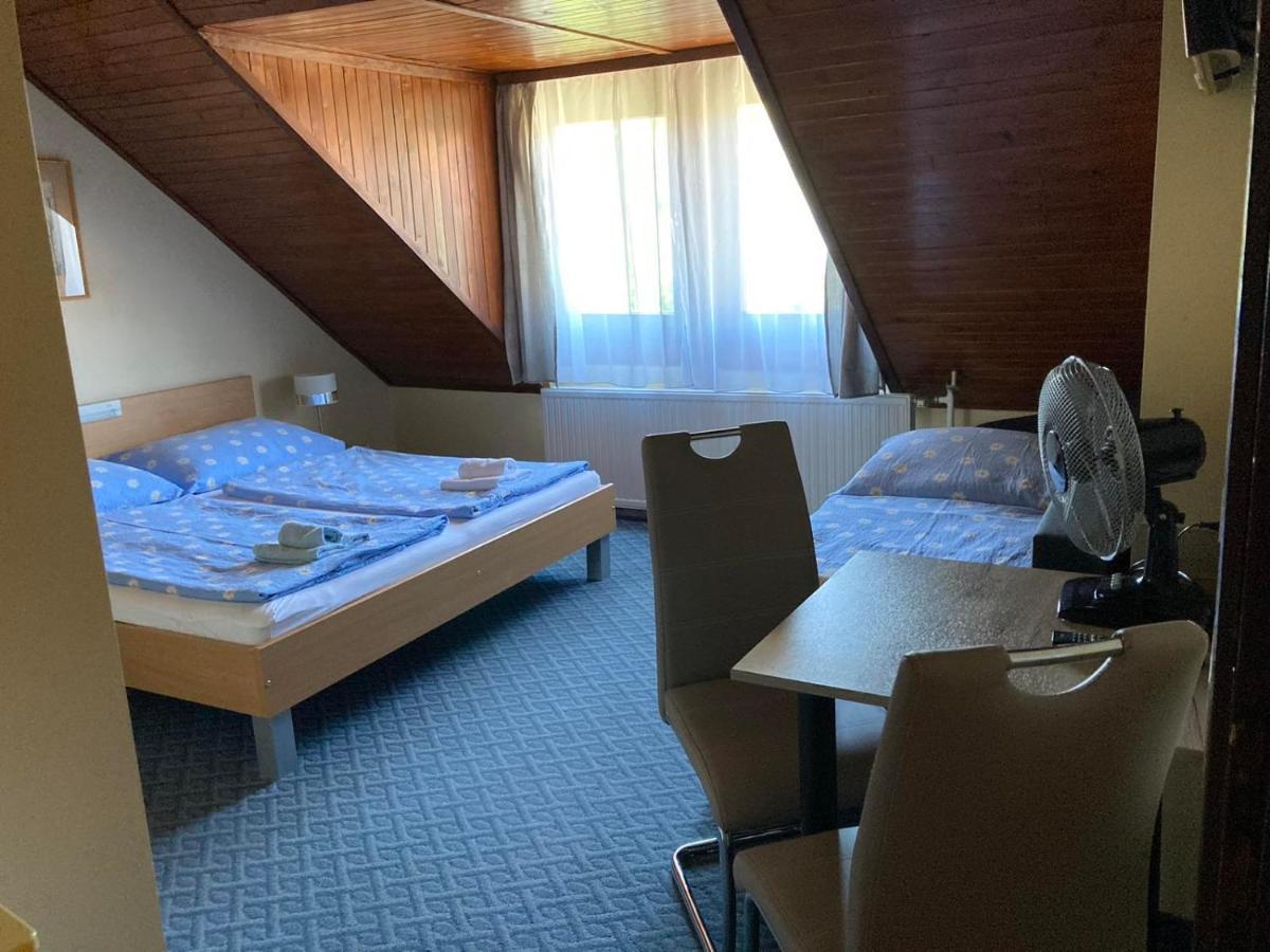 Farkas Vendeghaz Hotel Sopron Eksteriør billede
